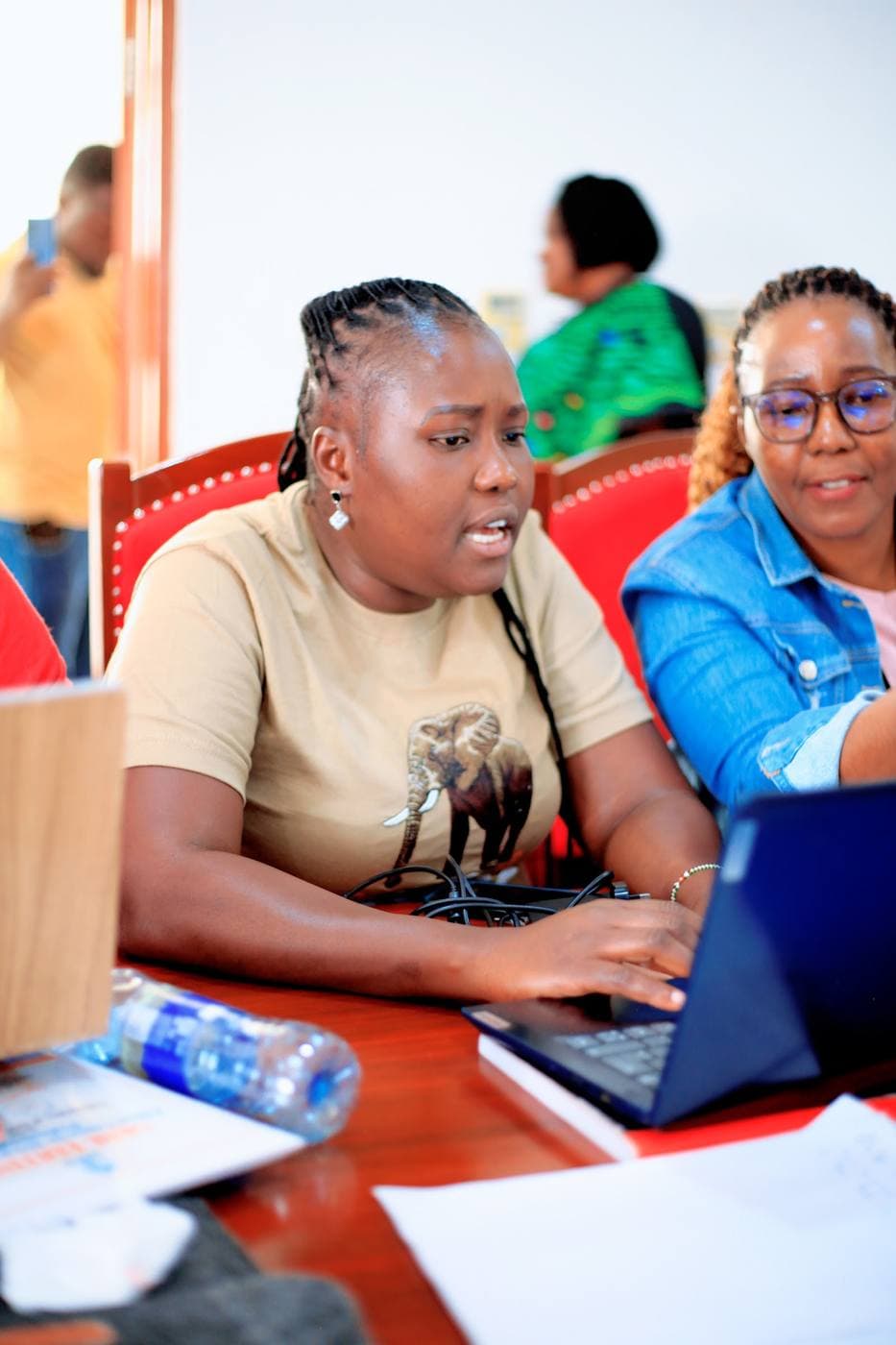Participant working during the URU gene editing short course